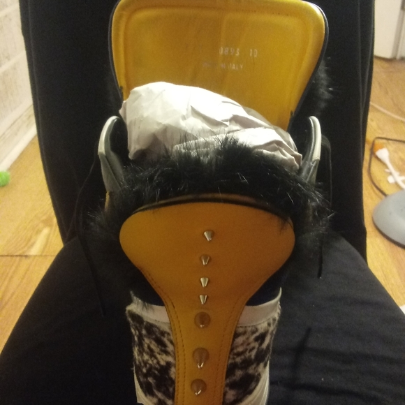 Size 10 fendi fur Hi top mens sneakers 2019 - Picture 4 of 5